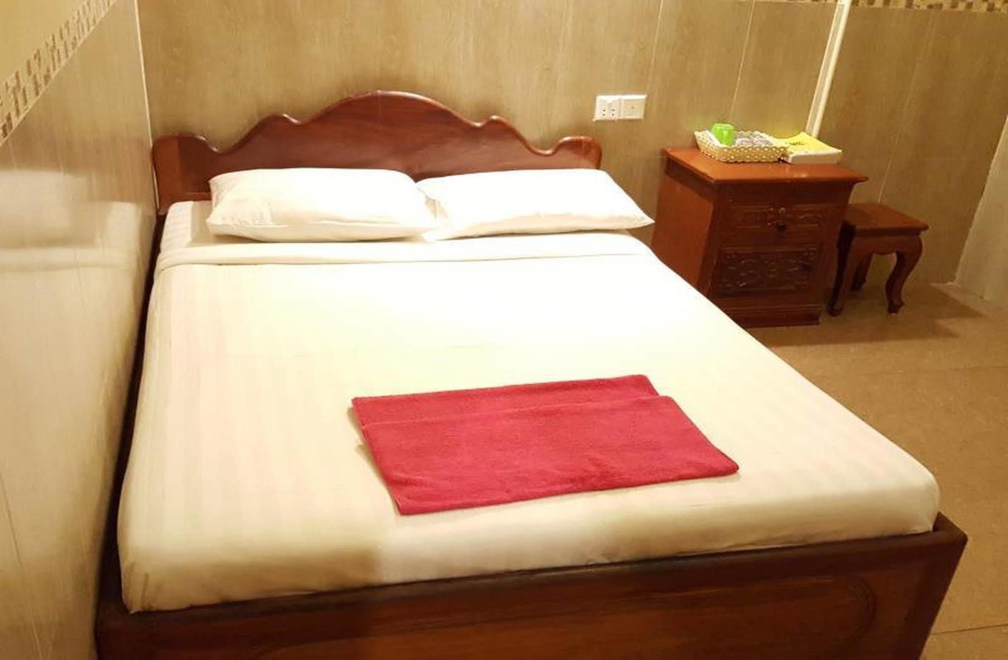 Lucky 2 Guesthouse Phnom Penh Zewnętrze zdjęcie
